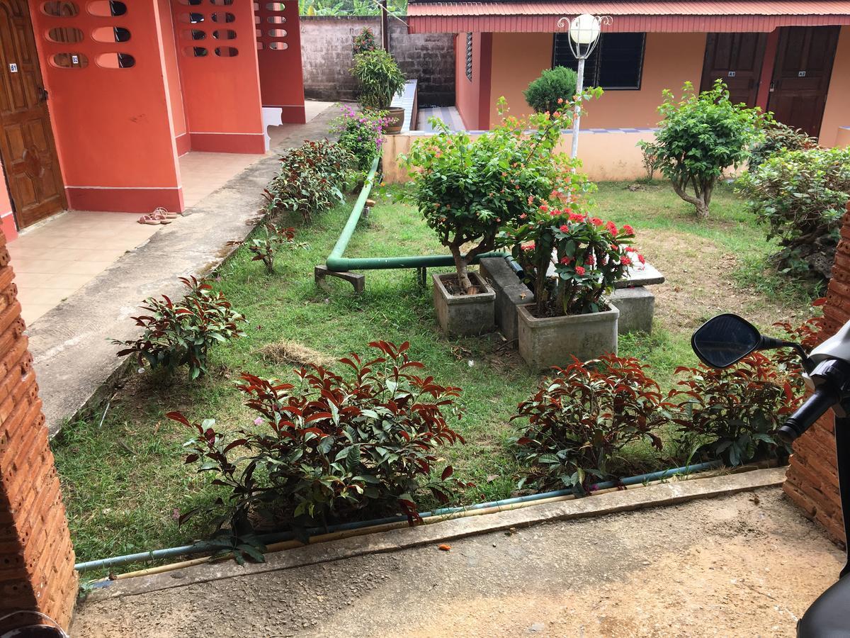 Sunshine Guesthouse Mae Sot Zewnętrze zdjęcie