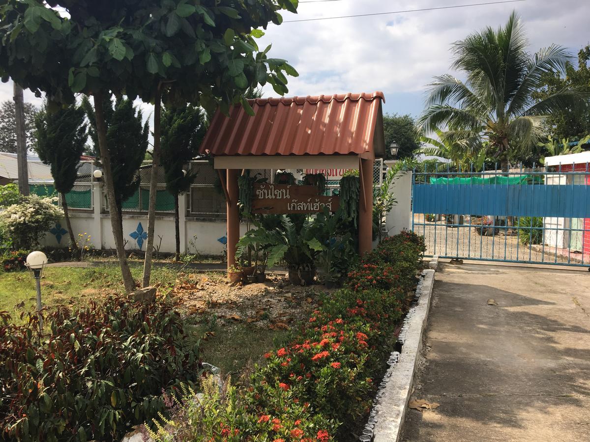 Sunshine Guesthouse Mae Sot Zewnętrze zdjęcie